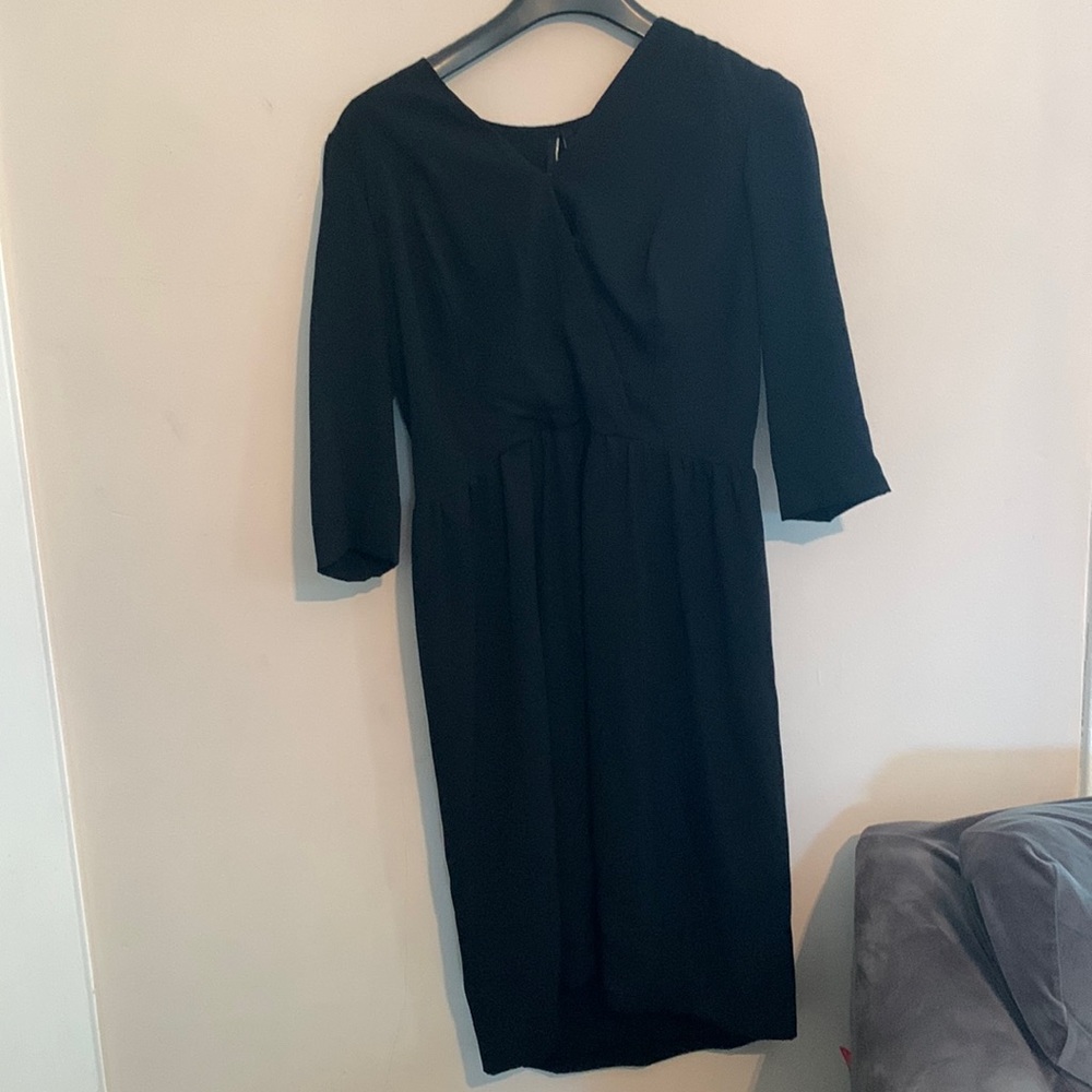 Black Dress. Undranded